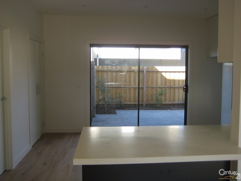 9/3-5 Springs Road, Clayton South VIC 3169