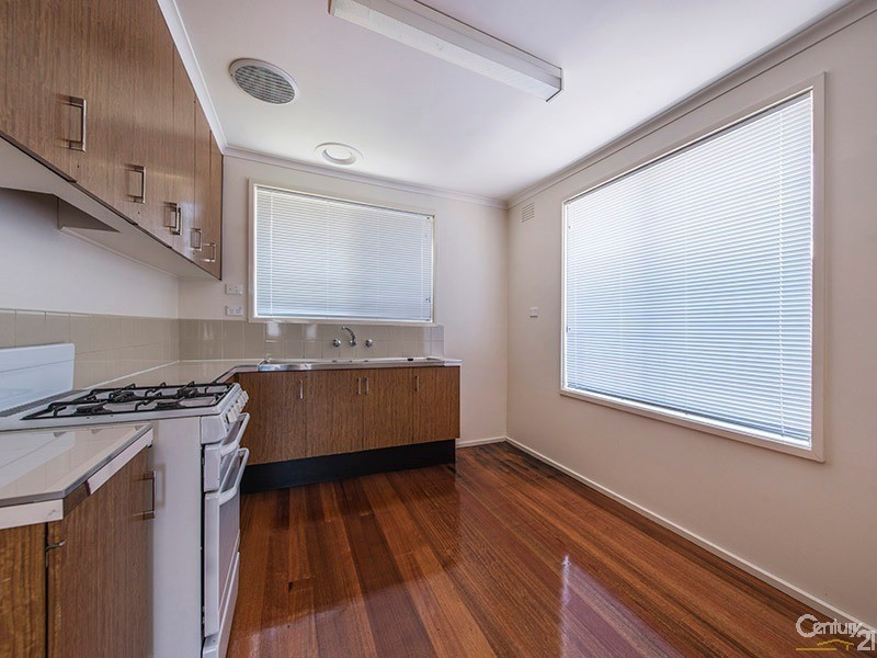 9 Enngonia Crescent, Clayton South VIC 3169