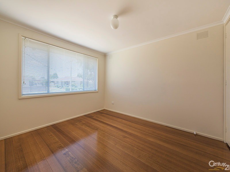 9 Enngonia Crescent, Clayton South VIC 3169