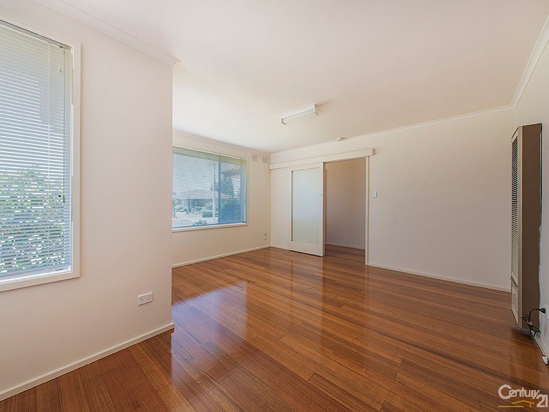 9 Enngonia Crescent, Clayton South VIC 3169