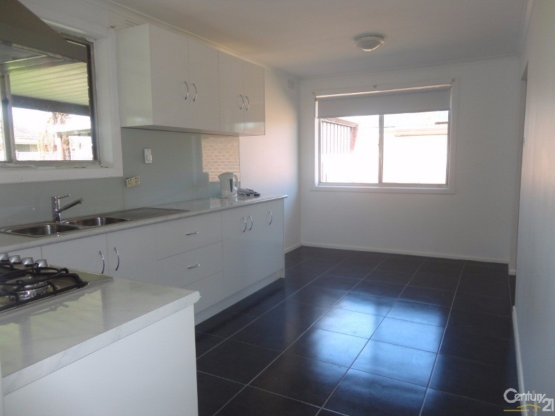 12 Ellesmere Street, Oakleigh South VIC 3167