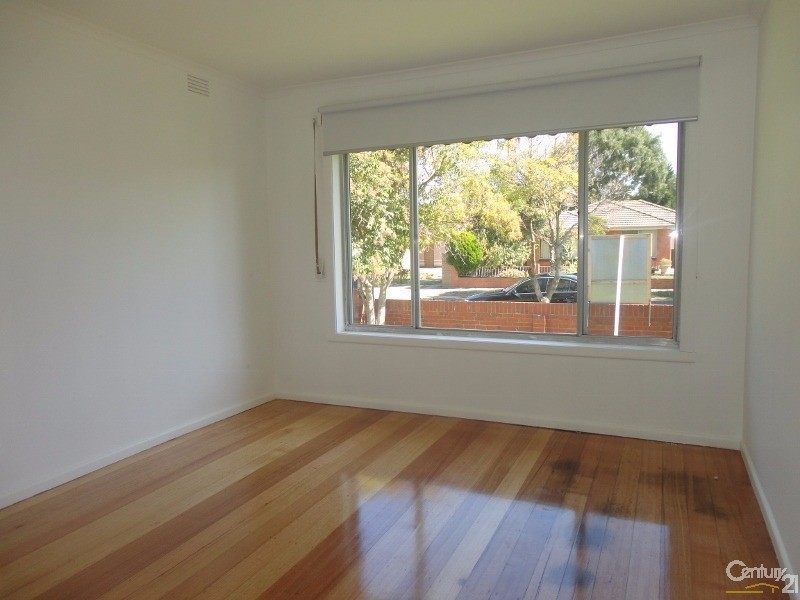 12 Ellesmere Street, Oakleigh South VIC 3167