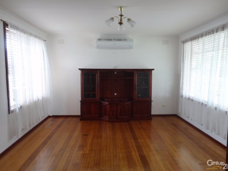 16 Narrumburn Road, Clayton South VIC 3169