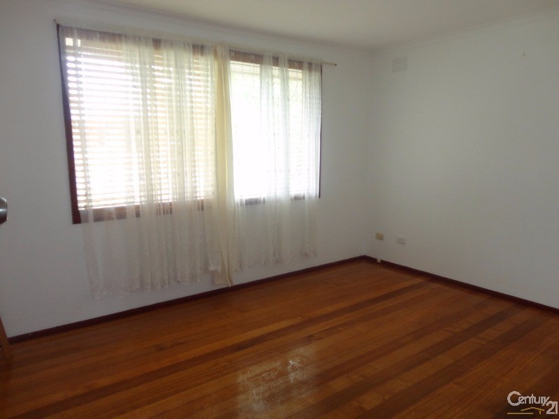 16 Narrumburn Road, Clayton South VIC 3169