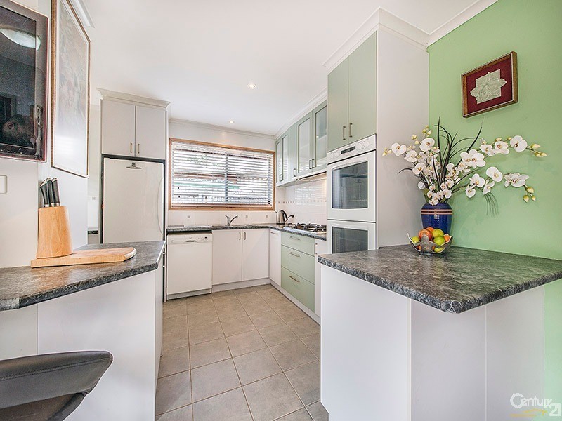 43 Ester Crescent, Clayton South VIC 3169