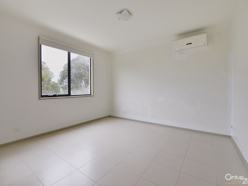 8/76 East Boundary Road, Bentleigh East VIC 3165