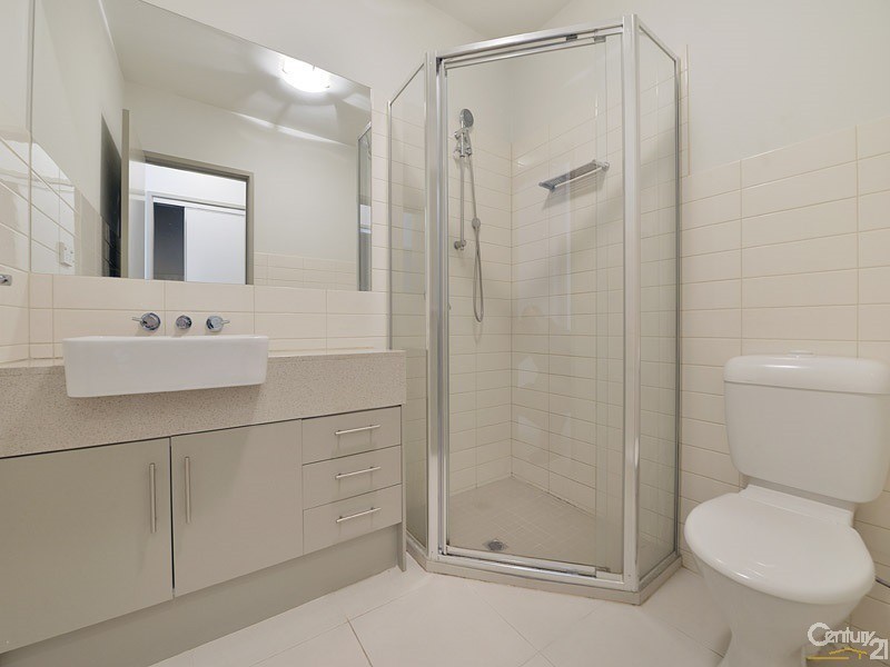 8/76 East Boundary Road, Bentleigh East VIC 3165