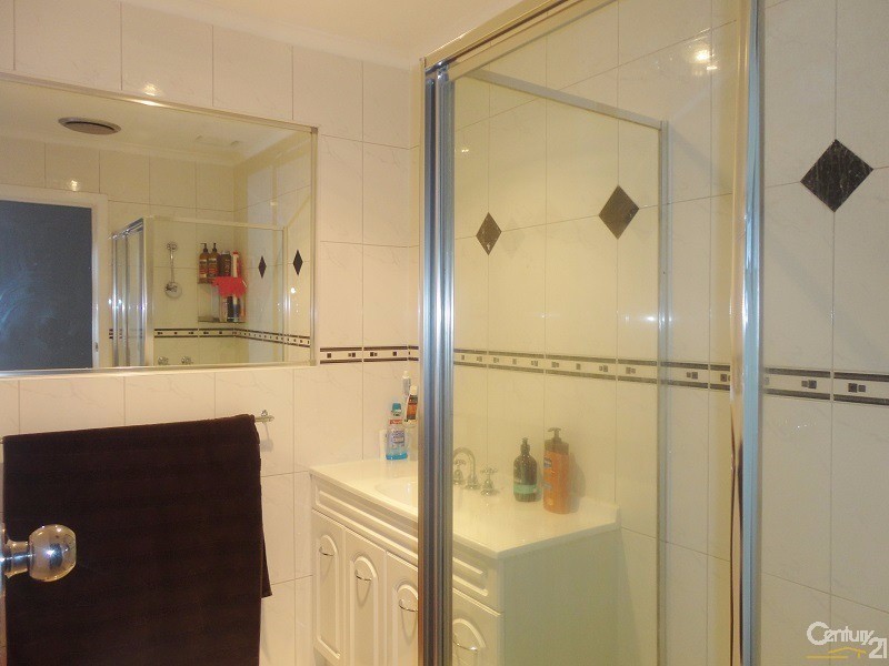 37 Charles Avenue, Springvale VIC 3171