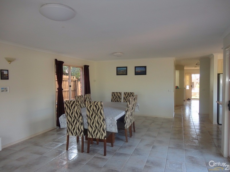 14 Sandalwood Drive, Oakleigh South VIC 3167