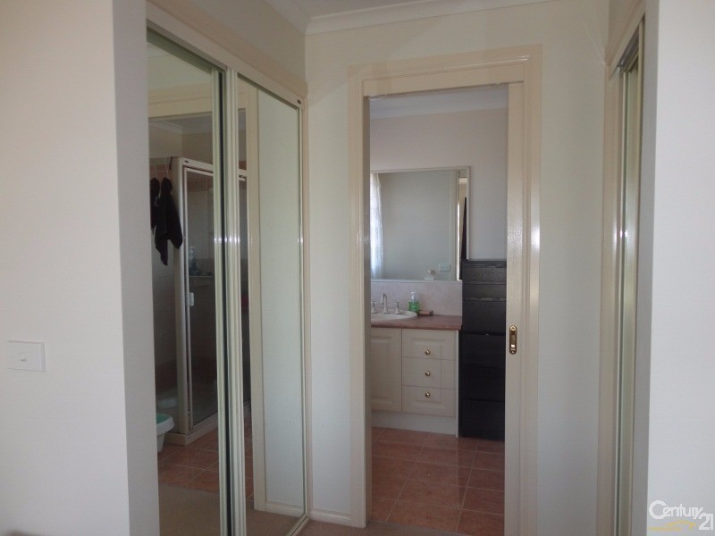 14 Sandalwood Drive, Oakleigh South VIC 3167