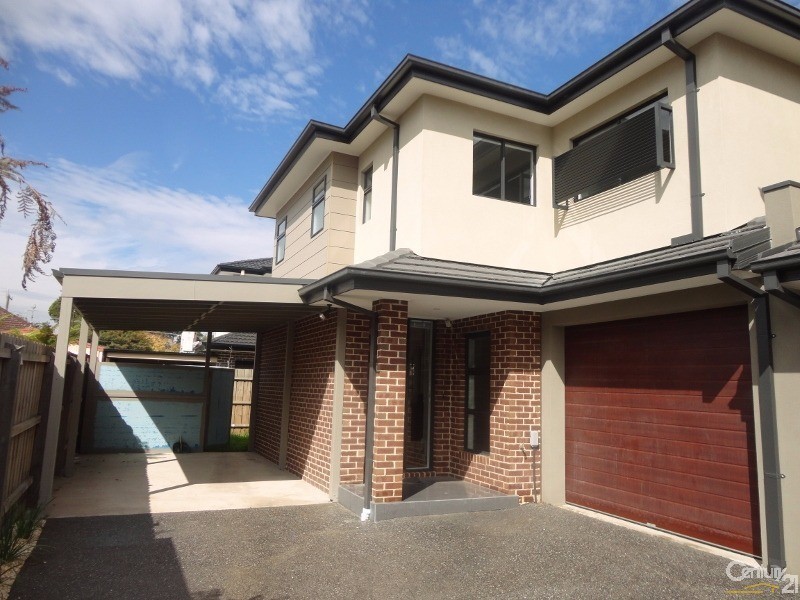 2/8 Mimosa Avenue, Oakleigh VIC 3166