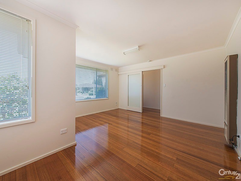 9 Enngonia Crescent, Clayton South VIC 3169