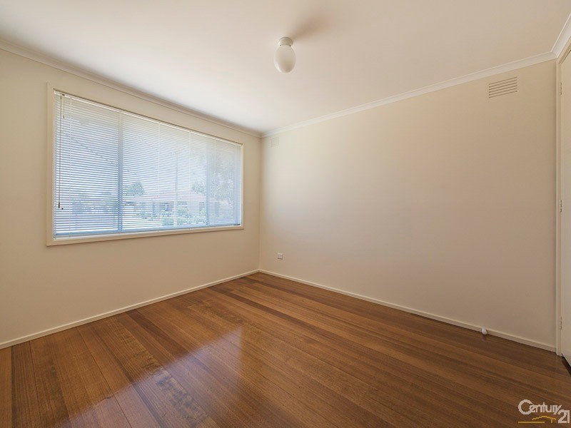 9 Enngonia Crescent, Clayton South VIC 3169