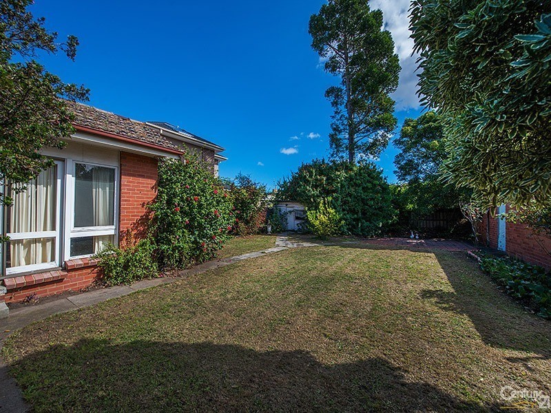 41 Prince Charles Street, Clayton VIC 3168