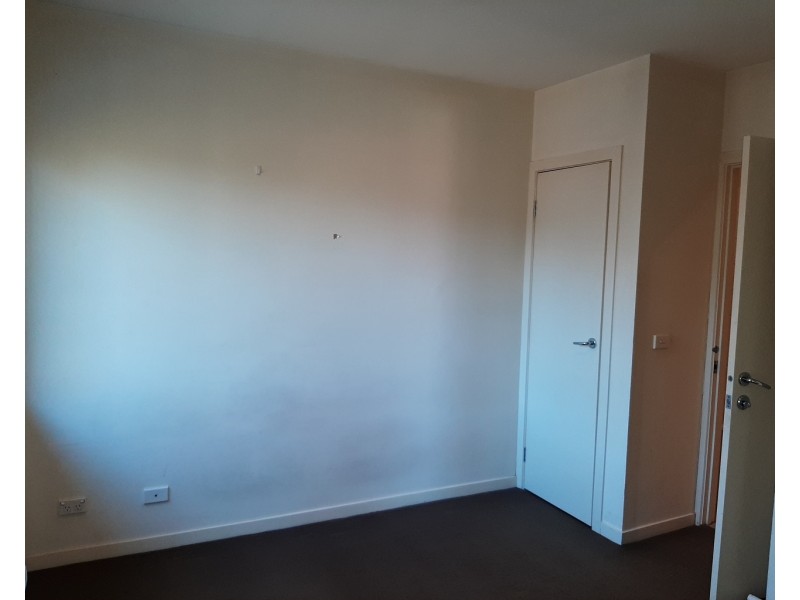 32/2  Greenfield Drive, Clayton VIC 3168