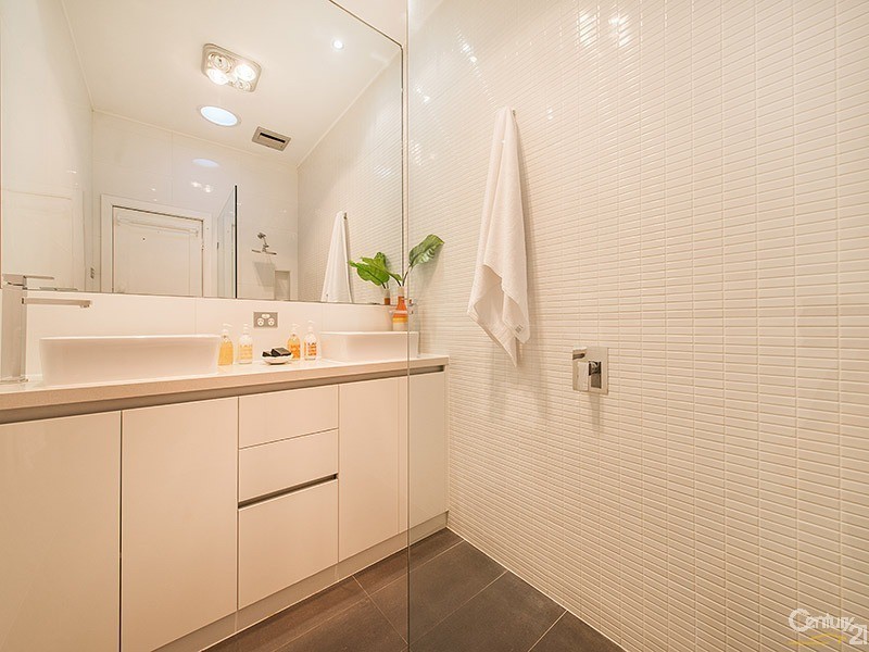 317 Nepean Hwy, Brighton East VIC 3187