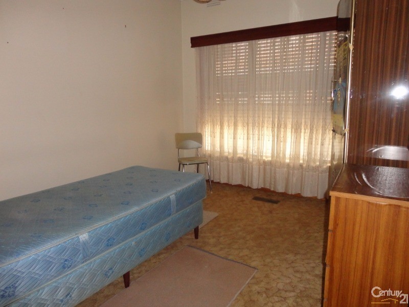 36 Browns Road, Clayton VIC 3168