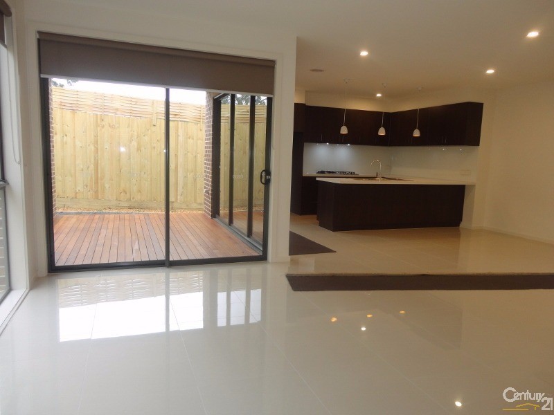 2/3 Dooga Street, Clayton VIC 3168