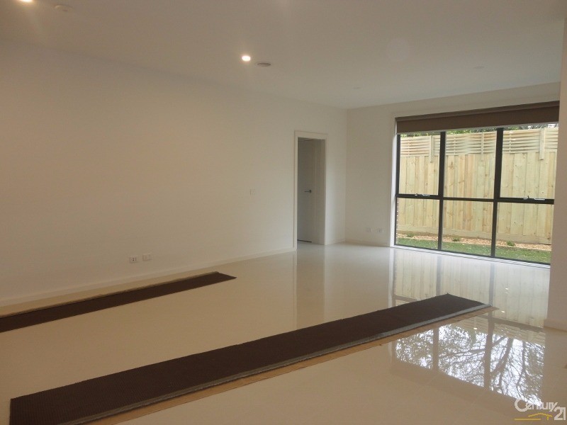2/3 Dooga Street, Clayton VIC 3168
