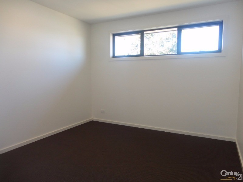 2/3 Dooga Street, Clayton VIC 3168