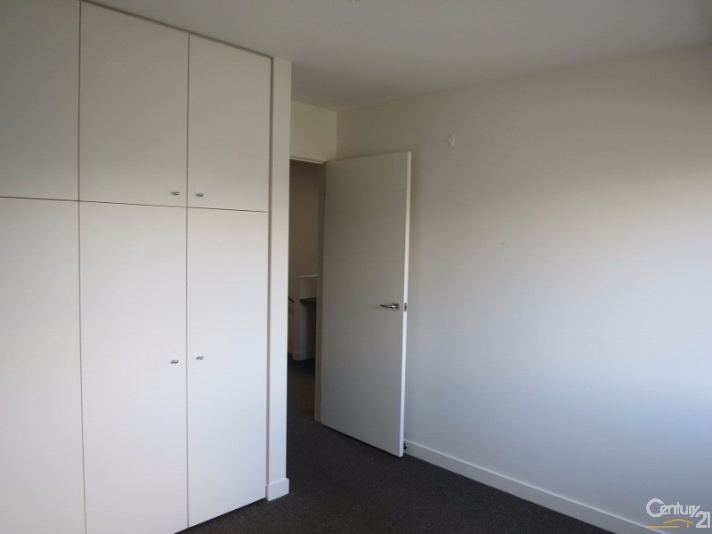 5/27-29 Clayton Road, Oakleigh East VIC 3166