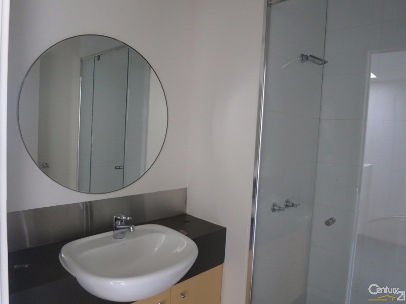 5/27-29 Clayton Road, Oakleigh East VIC 3166