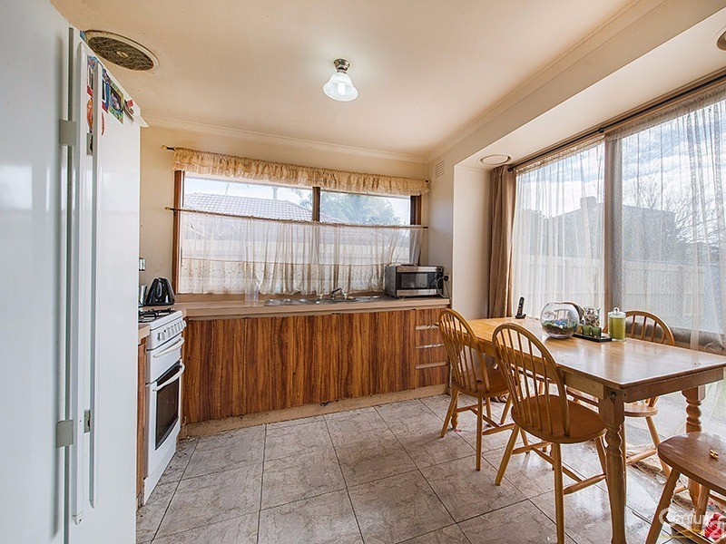 37 Bourke Road, Oakleigh South VIC 3167