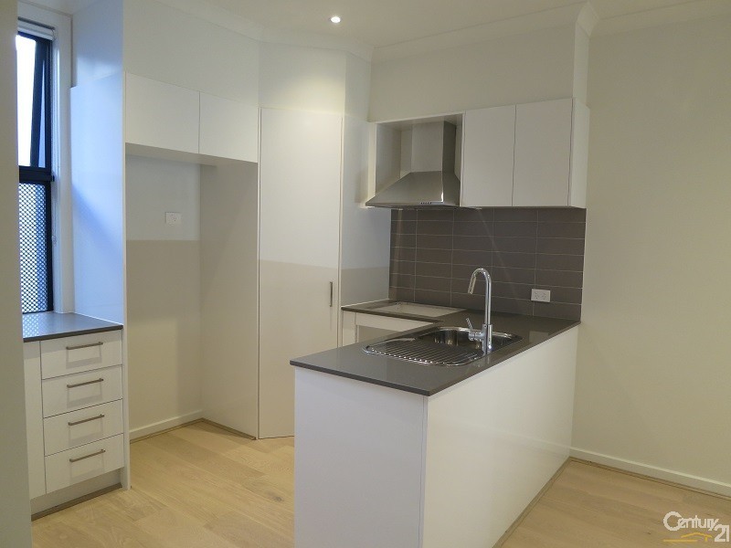 12/163 Carinish Road, Clayton VIC 3168