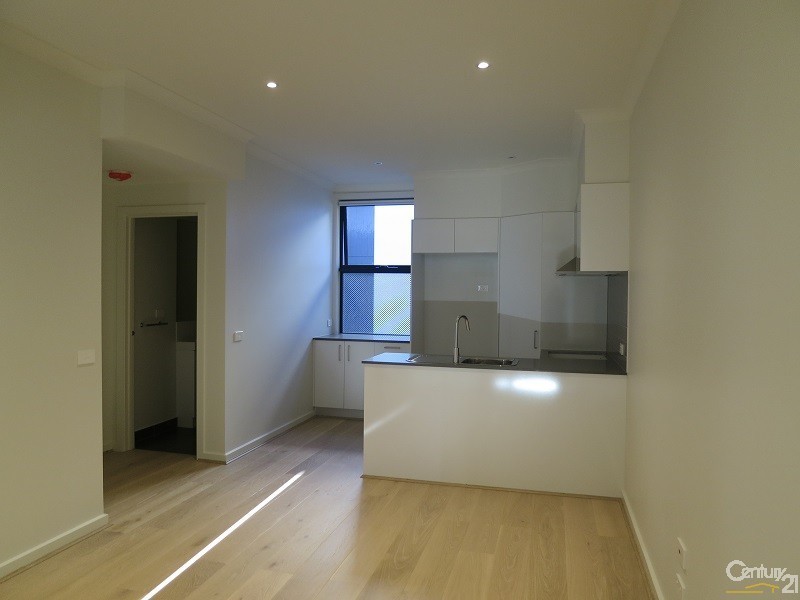 12/163 Carinish Road, Clayton VIC 3168