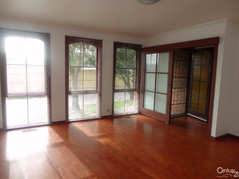 3/34 Madeleine Road, Clayton VIC 3168