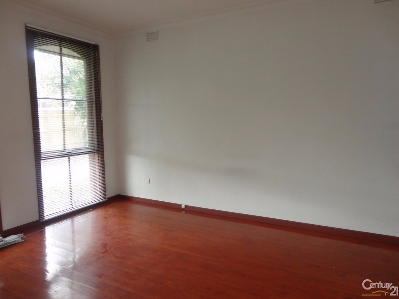 3/34 Madeleine Road, Clayton VIC 3168