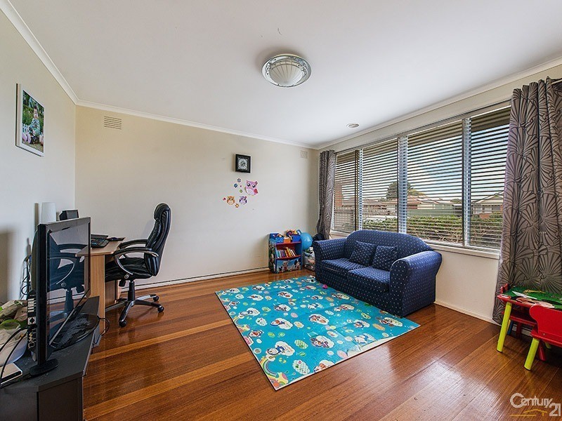 11 Barringun Crescent, Clayton South VIC 3169