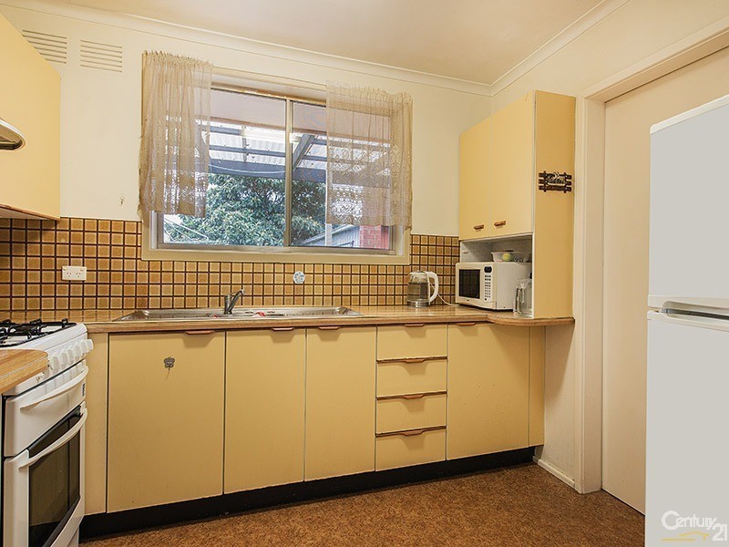 11 Barringun Crescent, Clayton South VIC 3169