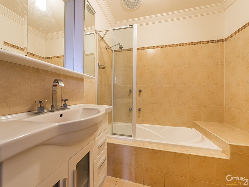 2/64 Fulton Street, Clayton VIC 3168