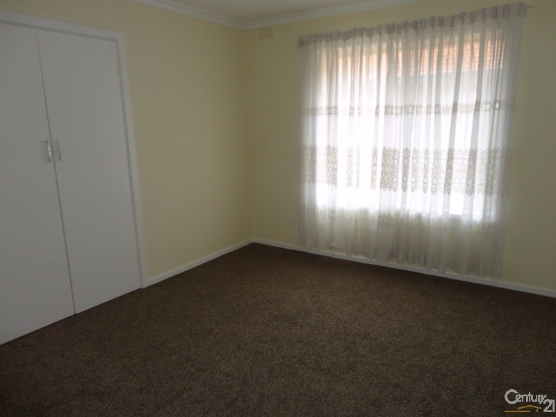 2/21 Elder Street, Clarinda VIC 3169