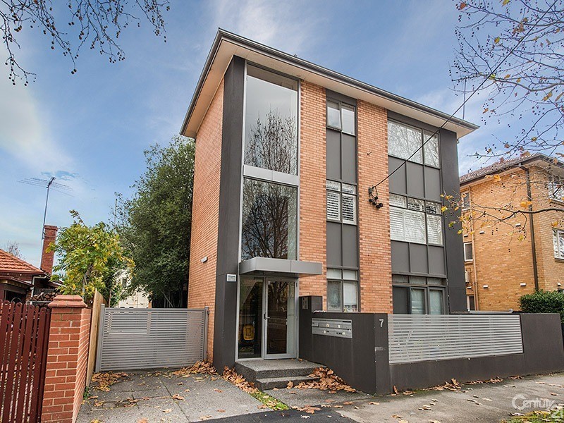 5/7 Ravens Grove, St Kilda East VIC 3183