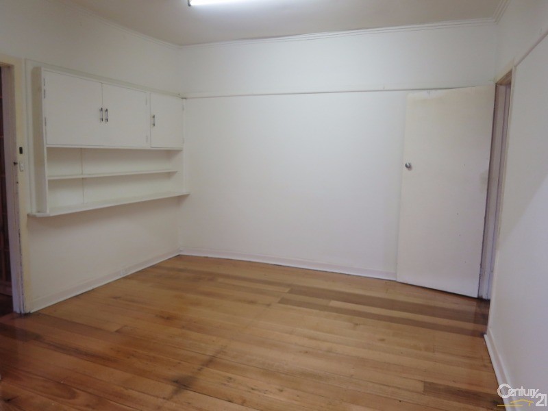 17 Hourigan Avenue, Clayton VIC 3168