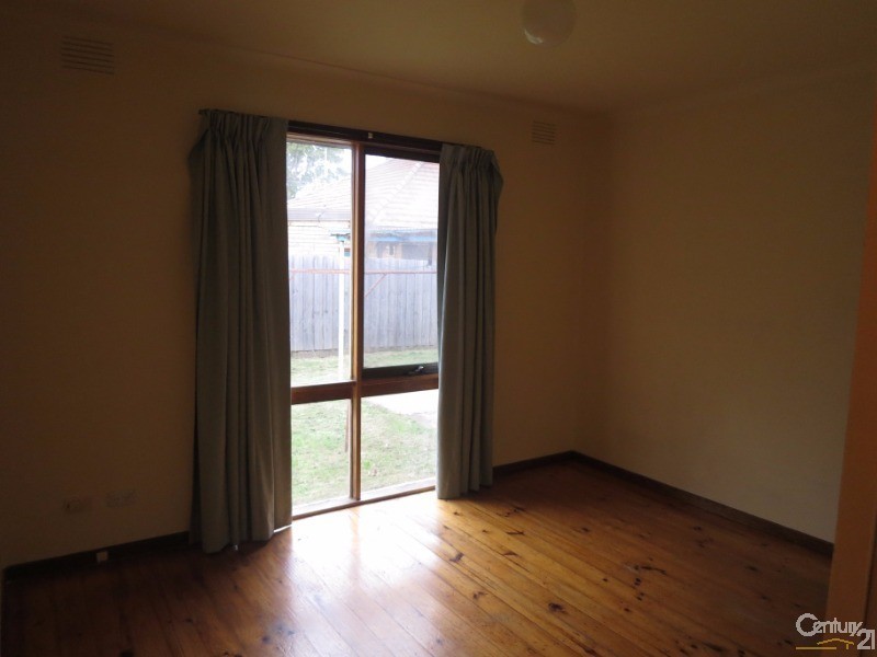 17 Hourigan Avenue, Clayton VIC 3168