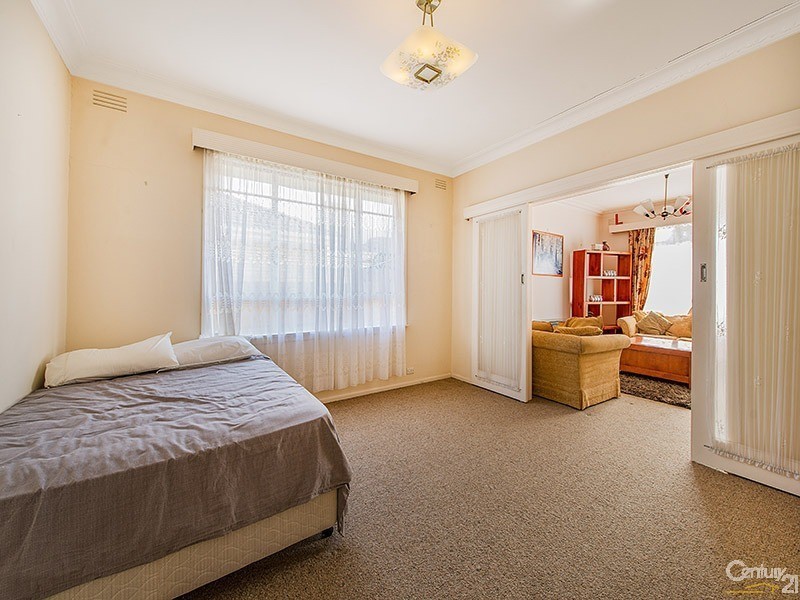 38 Highfield Avenue, Mulgrave VIC 3170