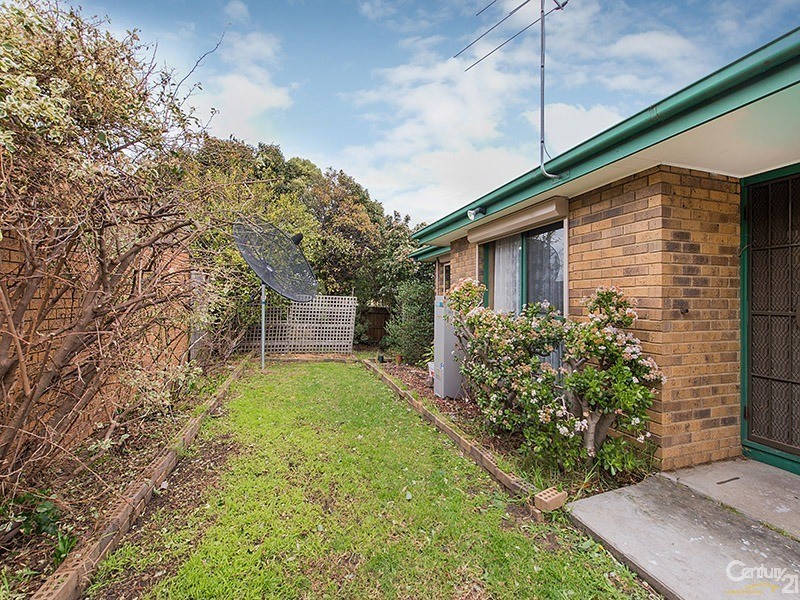 1 Tomintoul Court, Clarinda VIC 3169