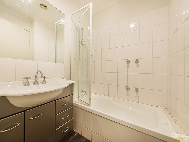 14/1 Eucalyptus Mews, Notting Hill VIC 3168