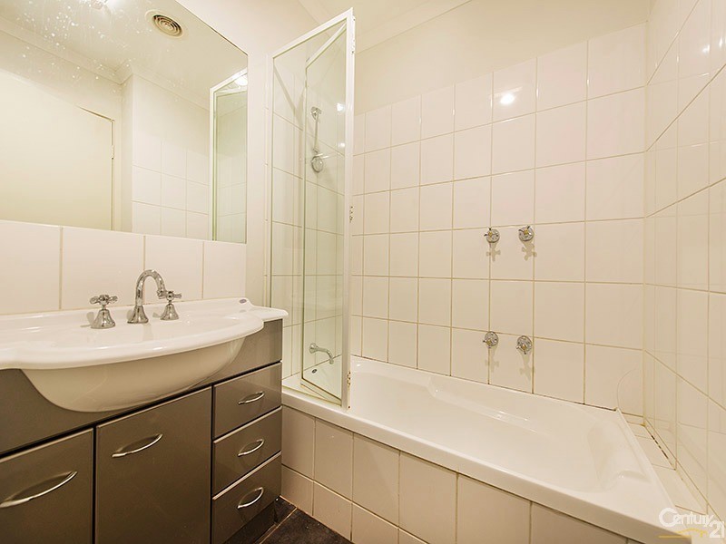 3/1 Eucalyptus Mews, Notting Hill VIC 3168