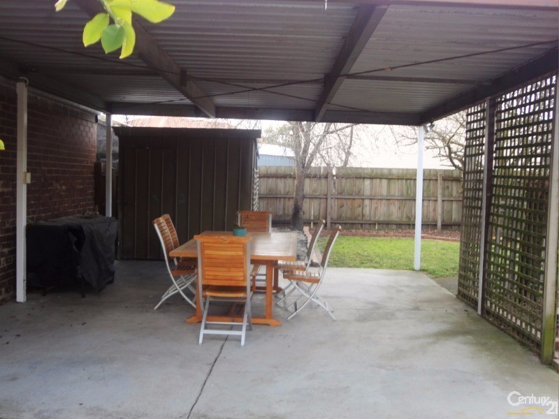 18 Bushland Avenue, Clarinda VIC 3169