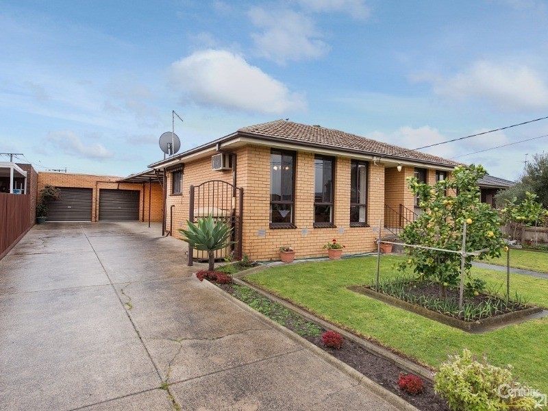 17 Lanark Street, Clayton South VIC 3169