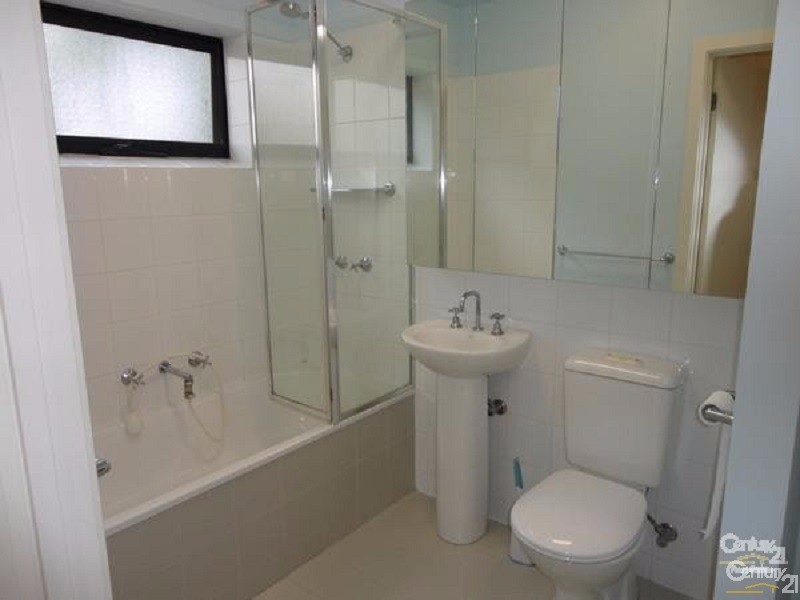 9/1 Greenfield Drive, Clayton VIC 3168