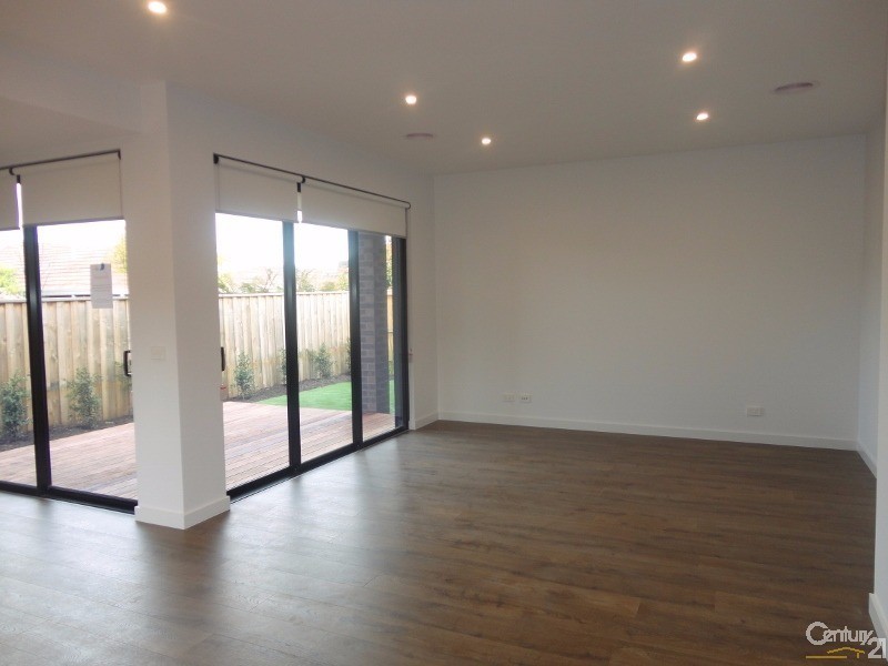 2/64 Jubillee Street, Mount Waverley VIC 3149