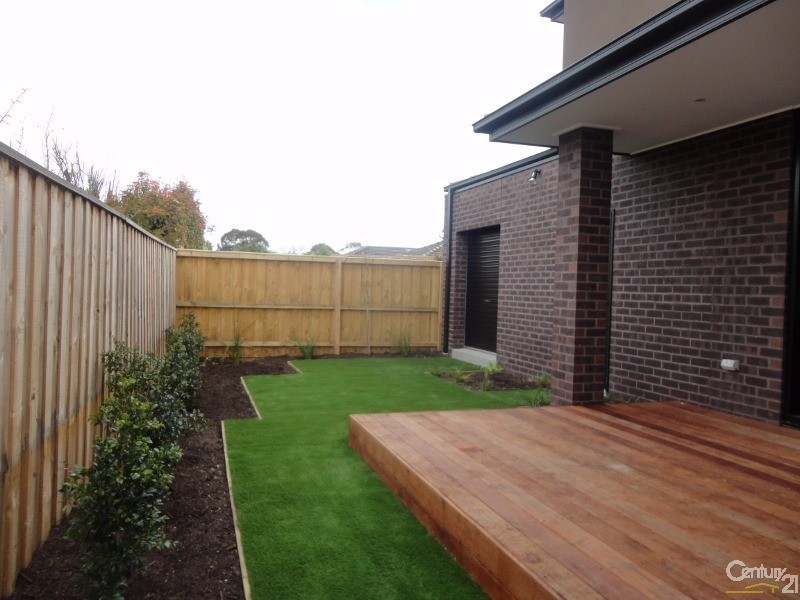 2/64 Jubillee Street, Mount Waverley VIC 3149