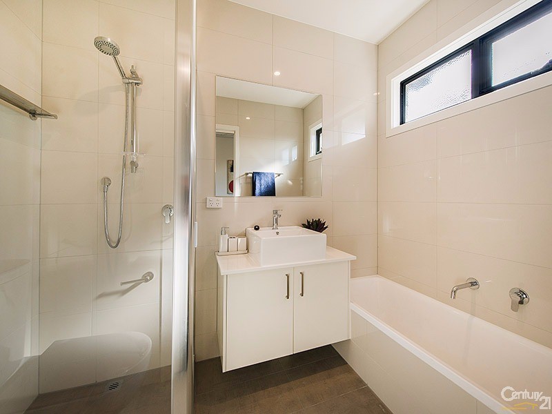 4/48-50 Manton Road, Clayton VIC 3168