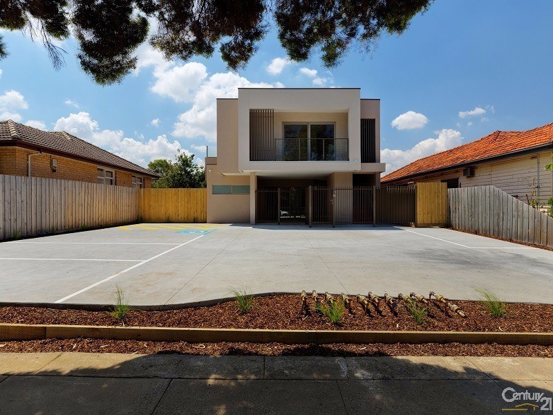 1/44 Koonawarra Street, Clayton VIC 3168