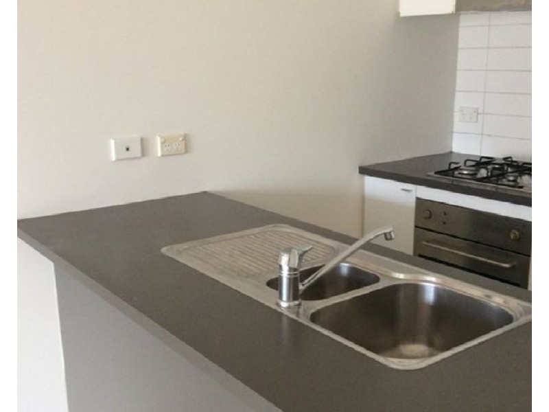 9/2 Greenfield Drive, Clayton VIC 3168